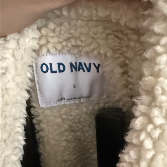 Old Navy Sherpa-Lined Denim Jacket with Cream Collar size Large - Picture 3 of 4